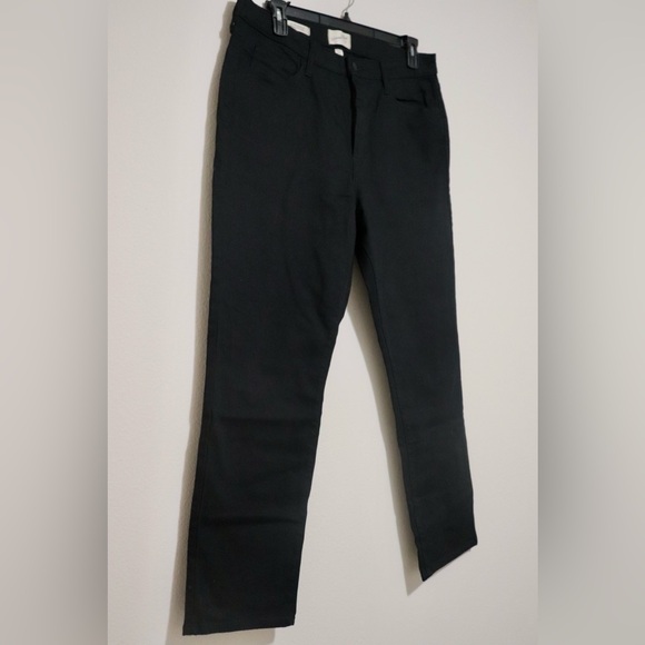 Universal Threads Woman's High Rise Skinny Jeans Denim Black NWT Size 16 - Picture 2 of 3